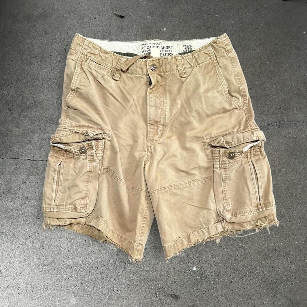 Y2K Men's Abercrombie & Fitch brown baggy distressed cargo shorts Size 36